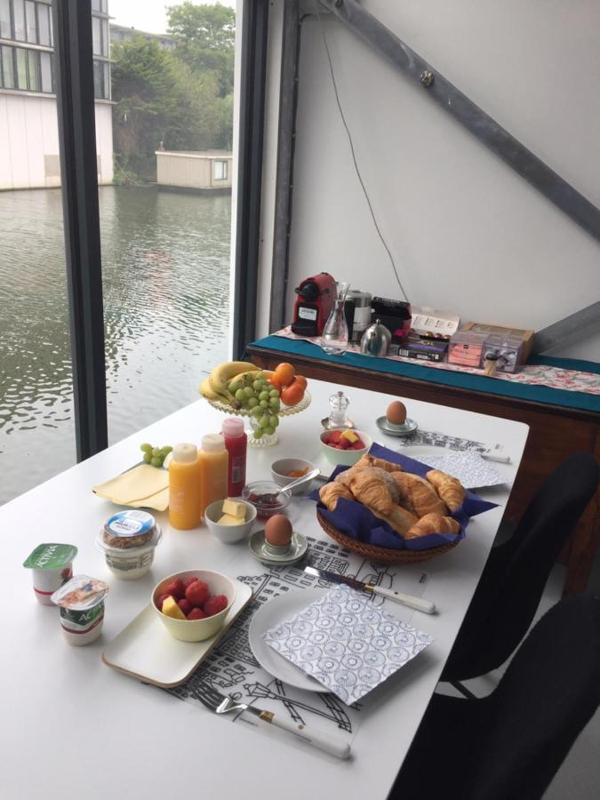 Reiwa Bed & Breakfast Amsterdam Exterior photo